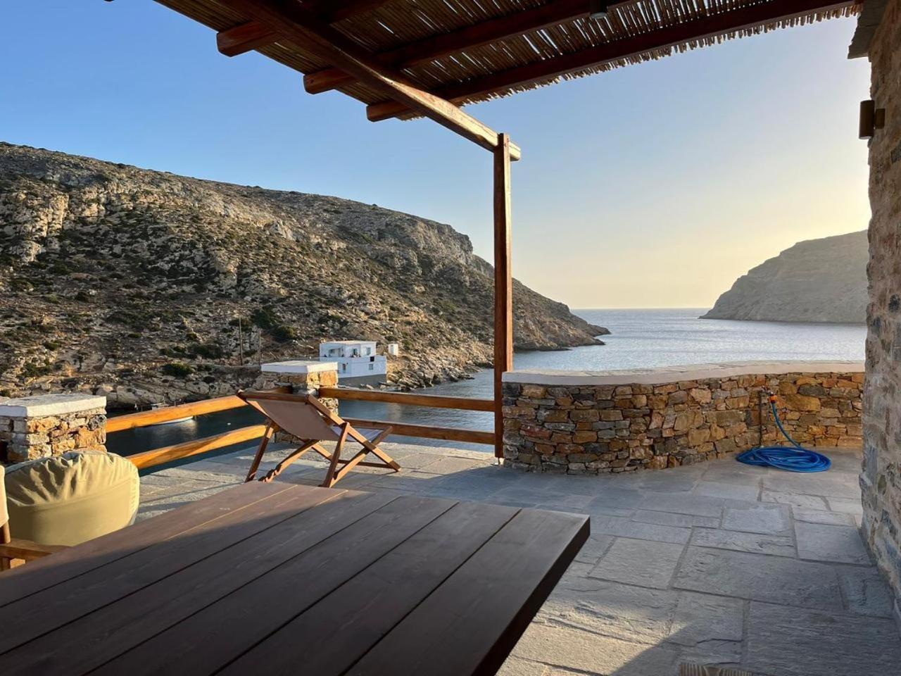 Cherronisos  Psarona Hospitalityゲストハウス エクステリア 写真